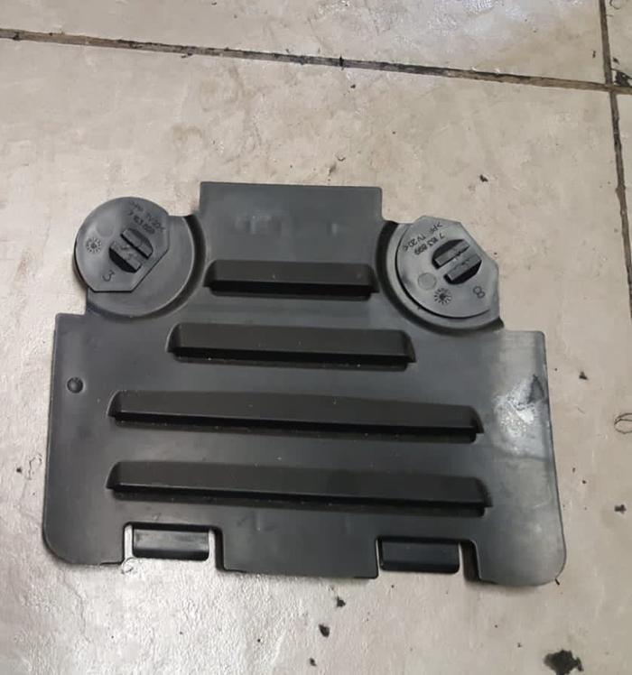 Cover Inner Fender Bmw E90 Depan Kiri ( Part)