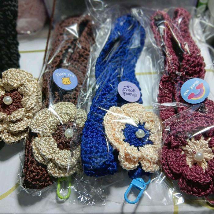 Konektor hp gantung leher