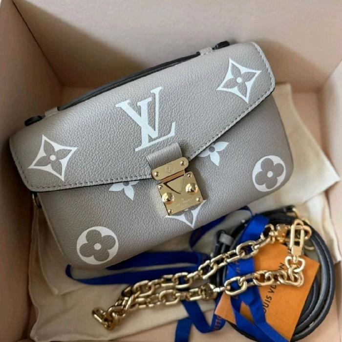 Authentic LV Metis Microchip East West Bicolor Preloved