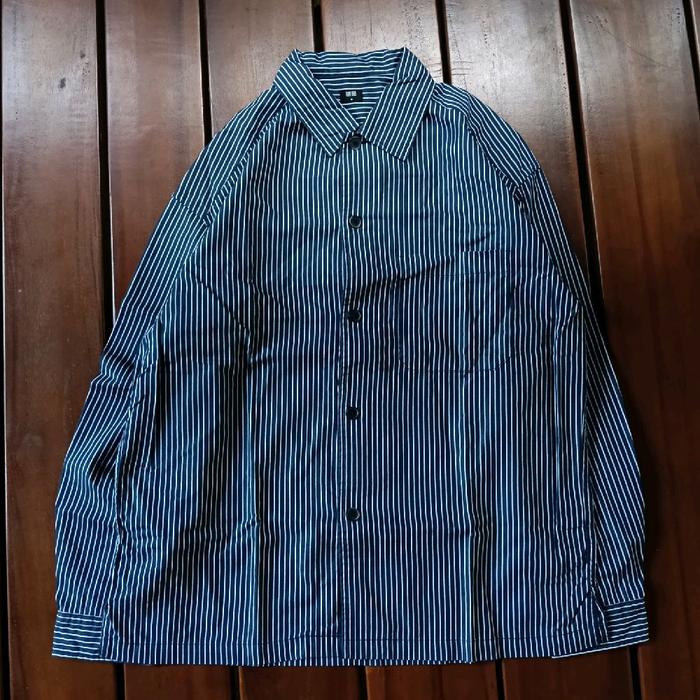 Kemeja Stripe Uniqlo Second