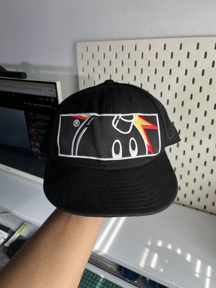 Topi New Era X The Hundreds Second