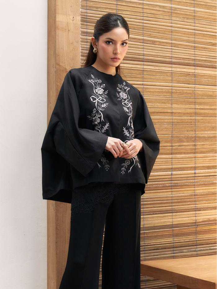 STUDIO TUI - MAVIE OUTER IN BLACK