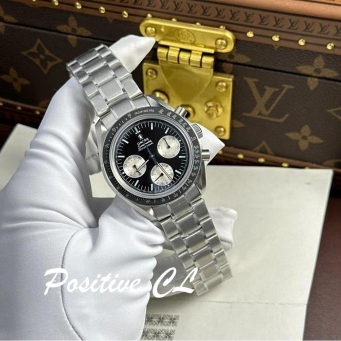 OmegaSpeedmasterMoonwatch Chronograph Black Dial 42mm