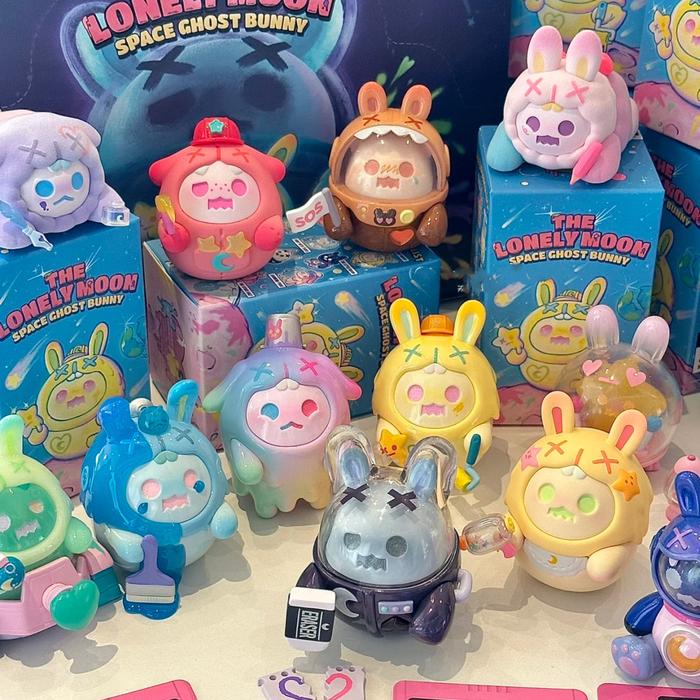 Original SHINWOO Ghost Bear Lonely Moon Series Blind Box Toys Model