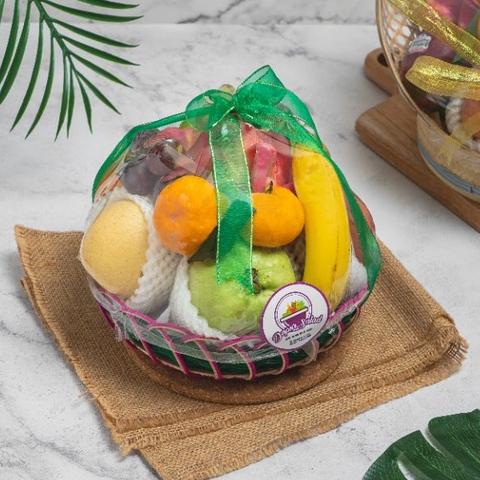 TERBARU PARCEL BUAH SEGAR PREMIUM KERANJANG MINI FREE KARTU UCAPAN PITA HAMPERS LEBARAN NATAL CHRIST