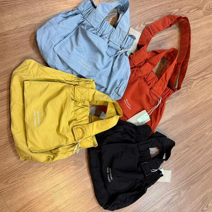 READY TAS BTV DUMPLING BAG / TAS LIPAT / TAS SELEMPANG WANITA / TAS BEYOND THE VINES BTV DUMPLING SI