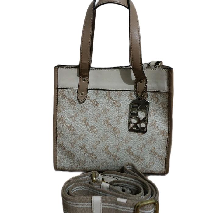 Coach field signature preloved