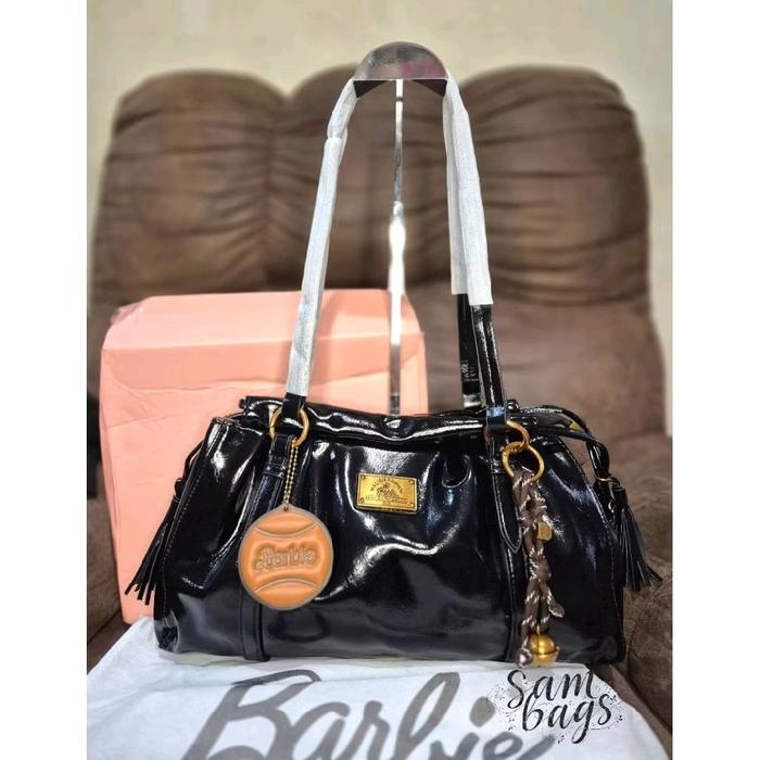 Barbie Tas Malibu Serut Hitam New dengan Aksen Tassel dan Logo Barbie Original