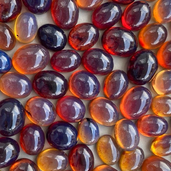 Lostone Katilayu Batu Permata Alam Warna Merah Kuning dan biru katilayu biru