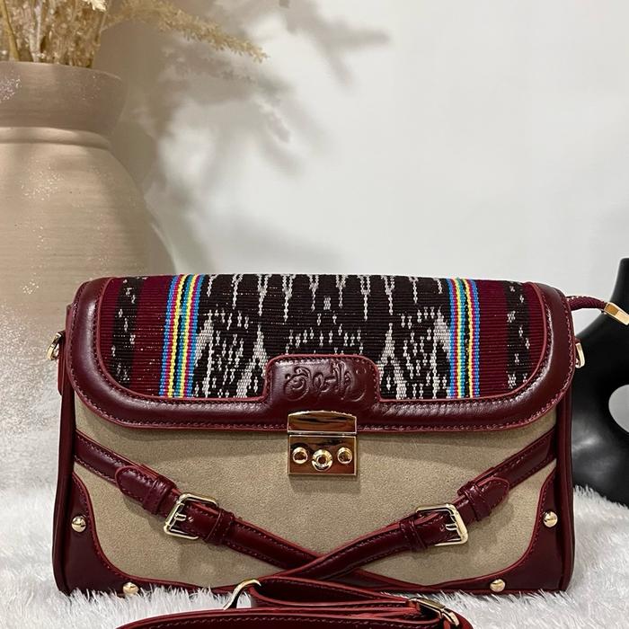 Oleilu - Btari Series - Clutch & Sling Bag - Cowhide Italian Leather Mix with Tenun NTT & Cowhide Gr