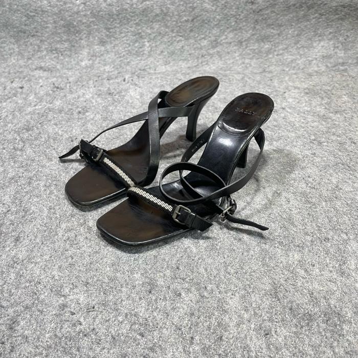 Sandal hels Bally women made in Italy Heels Shoes Wanita