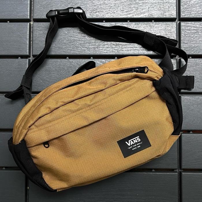 The Vans Bounds Cross Body Bag - Black Brown