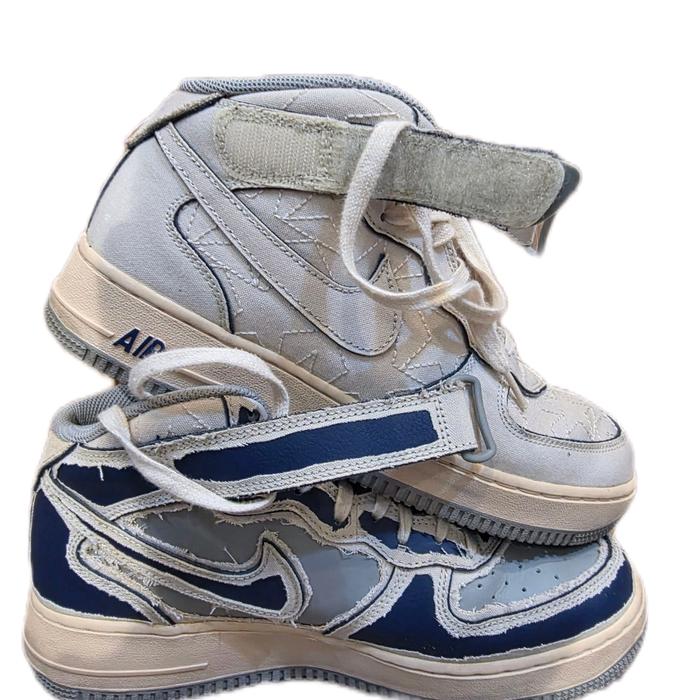 Nike Air Force 1 Tear Away Sepatu bisa dirobek robek sehingga berubah warna menjadi biru