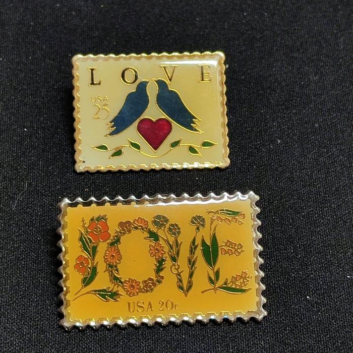 Lot of 2 Pin model Perangko Usa