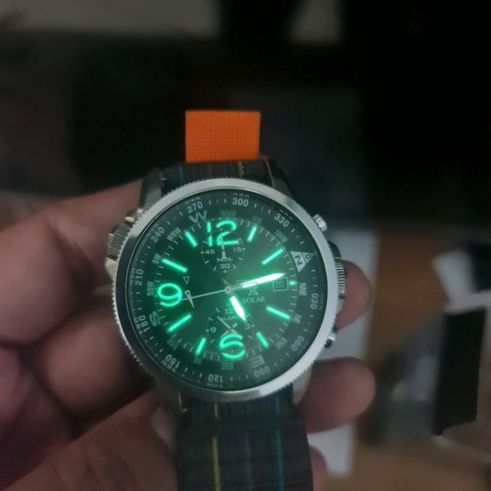 preloved seiko prospex solar tanpa baterai original. lume terang. batangan dan tali pengganti silahk