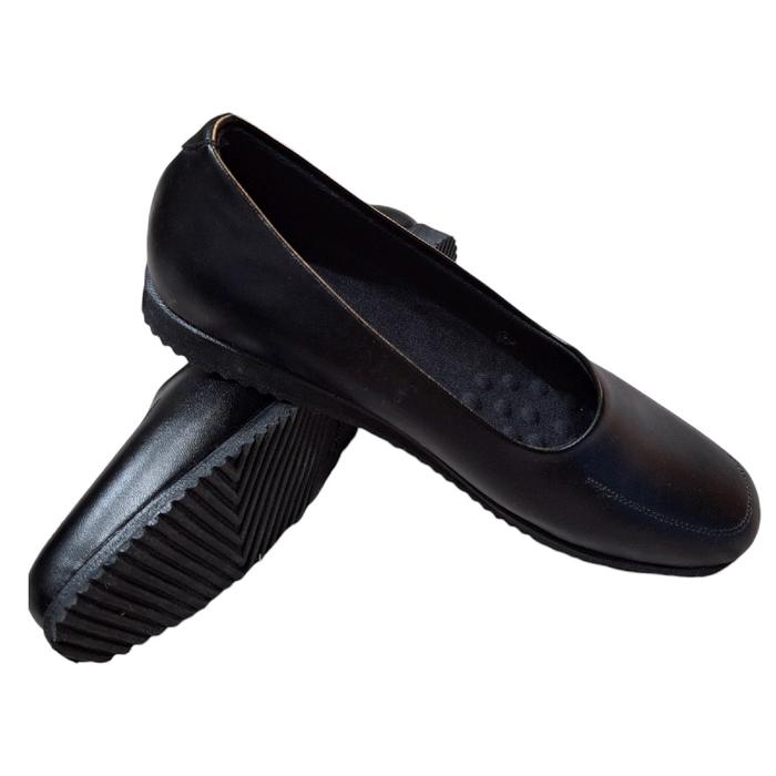 B3 Sepatu kerja formal wanita Hitam doff Hak 1 cm
