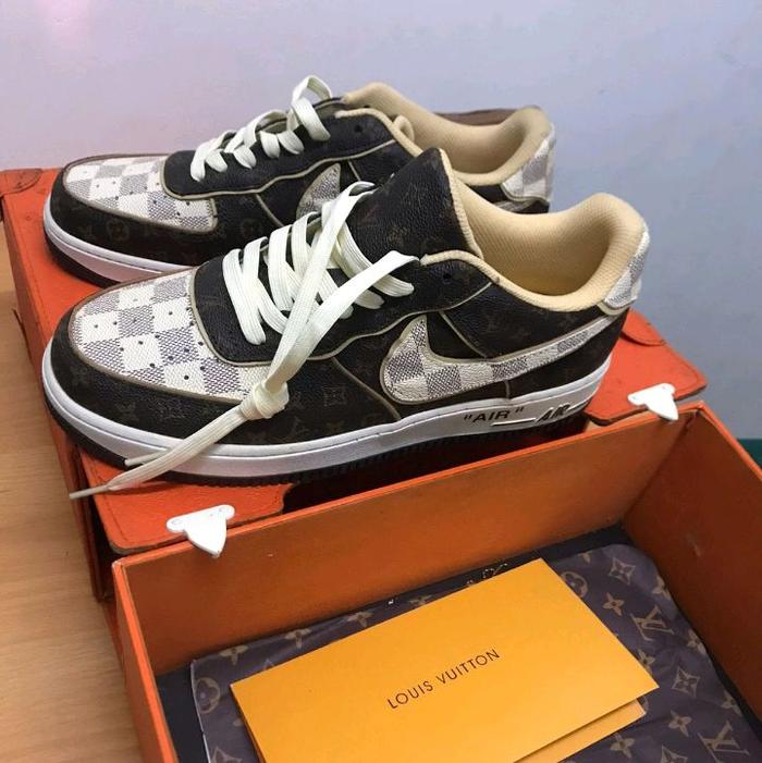 Nike Air Force 1 Low Louis Vuitton Monogram Brown Damier Azur  SECOND BELUM PERNAH DIPAKSI Size 10  