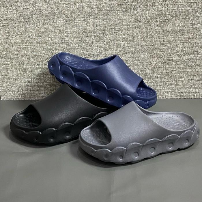 CLOUD > Sandal Cowok/ Sandal slip on /Sandal kekinian