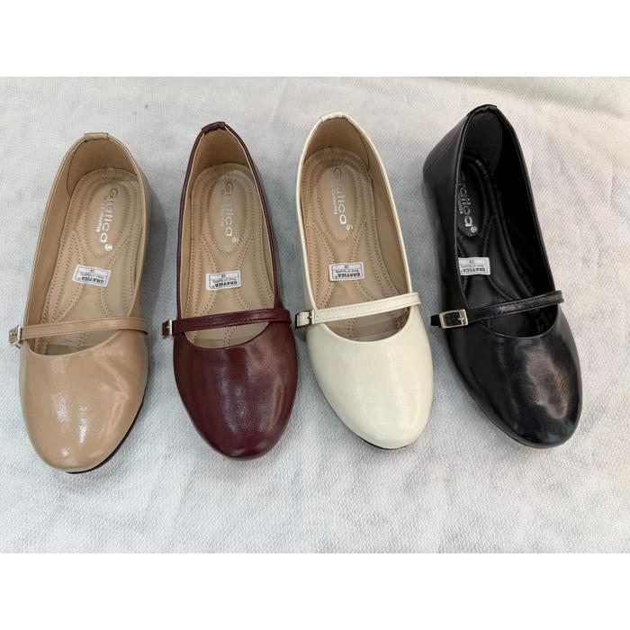Gratica Sendal Sepatu Flatshoes Wanita Karet Anti Slip Casual RJ014