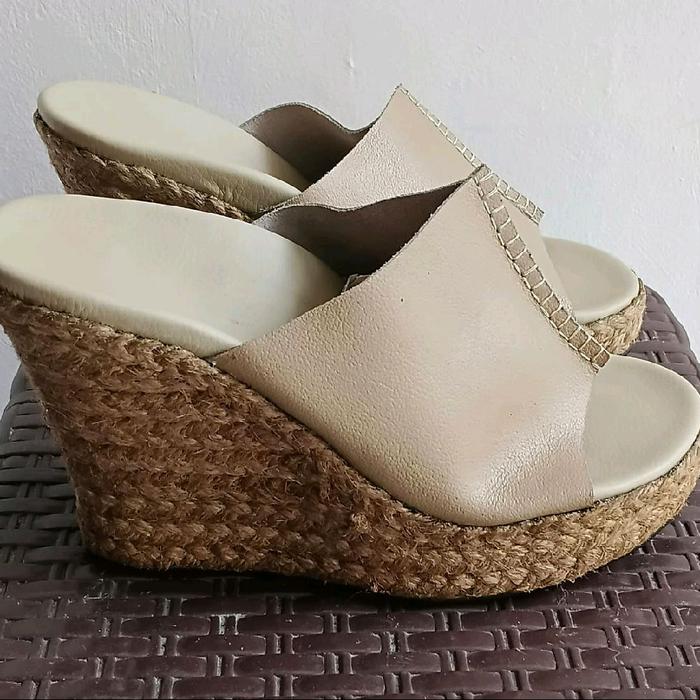 Sandal Wanita High Heel Wedges Preloved
