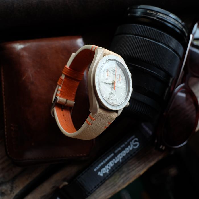 LowyQ - Replacement Straps For Omega Swatch - Soft Light Cream Suede Wtih Orange Keeper, Orange Lini