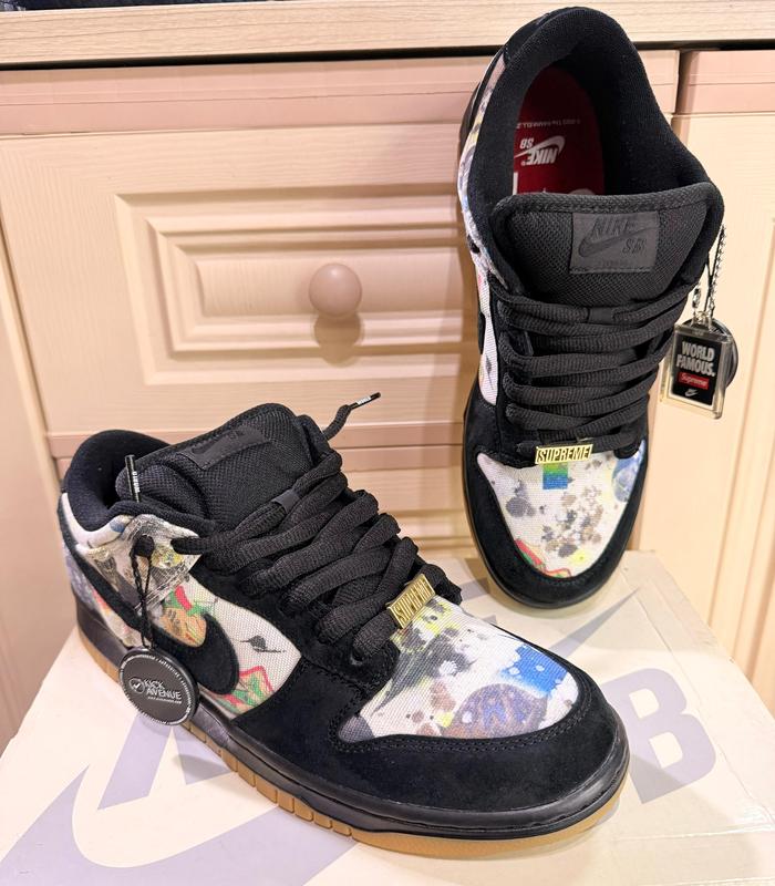 SB Dunk Low Pro Rammelzee x Supreme Sepatu Sneakers Pria Wanita Hitam Motif Koleksi Terbaru
