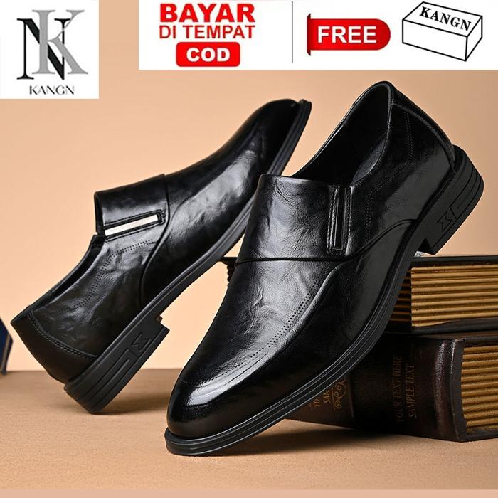 Sepatu Formal Pria Slip-On Kulit Lembut - Desain British yang Bernapas dengan Sol Empuk untuk Kenyam