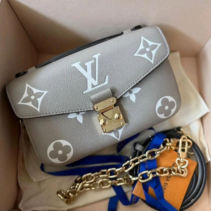 AUTHENTIC LV METIS EASTWEST BICOLOR MICROCHIP PRELOVED