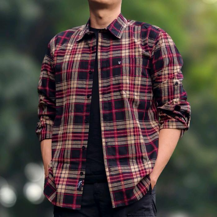 Kemeja Motif Kotak Kotak Flanel Outdoor - Vuxor Adventure