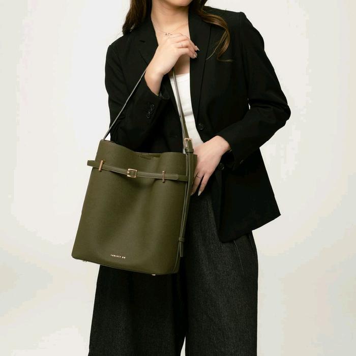 Anora bucket bag shoulder bag