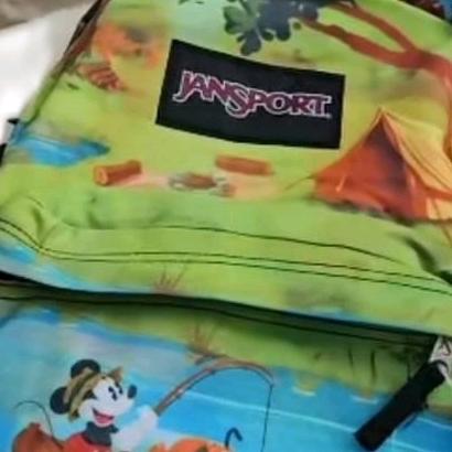 jansport x disney 350 ribu rupiah ransel cowok