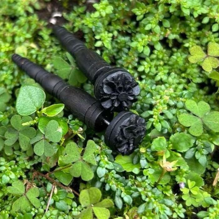 TINDIK PANGGUL GENDER KEPALA BUNGA HITAM (SEPASANG)