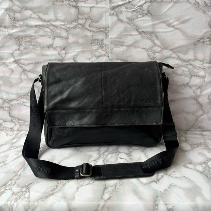 TAS SELEMPANG PRIA KINLOCH ANDERSON SCOTLAND KULIT ASLI SECOND BRANDED HITAM / TAS SLING KERJA PRIA 