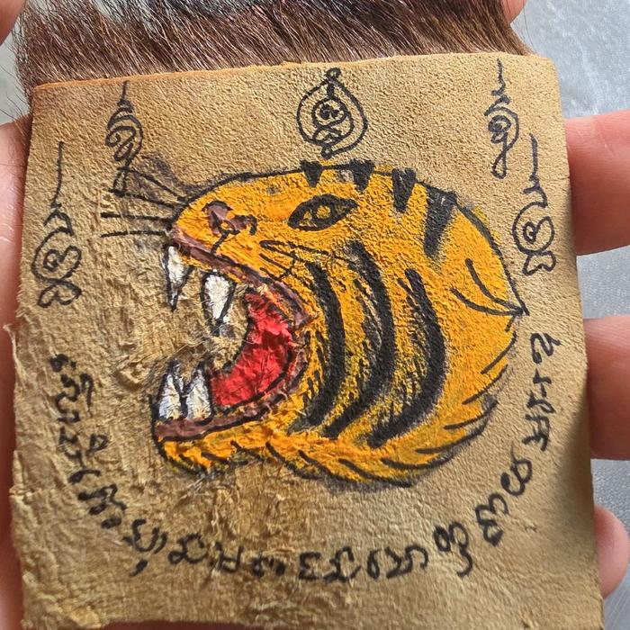 Thailand Amulet - Phayant Harimau - LP Pern - Wat Bang Phra - B.E.2538 - Kartu Sertifikasi