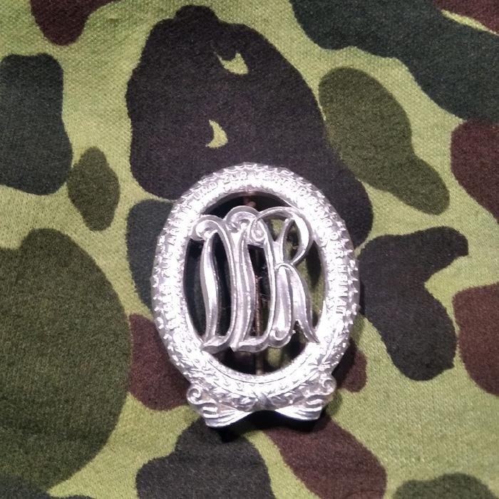 pin jadul nasi jerman jadul pin jerman pin jadul tentara jerman timur nva pin jerman jadul pin tenta