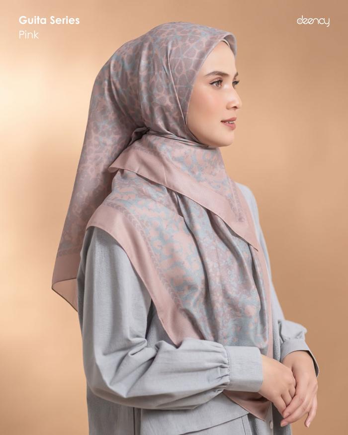 SKYSHOP HIJAB GUITA SERIES BY DEENAY SIZE 115 X115CM BAHAN VOAL FINISHING SEWING KERUDUNG SEG