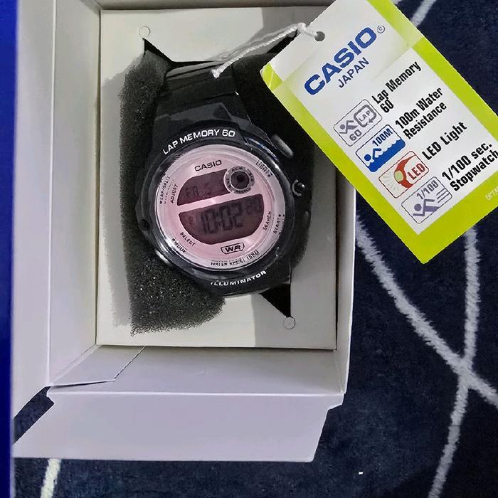 Casio Jam Tangan LWS 1200H Pink dengan Fitur Lap Memory 60 LED Light dan Tahan Air 100m
