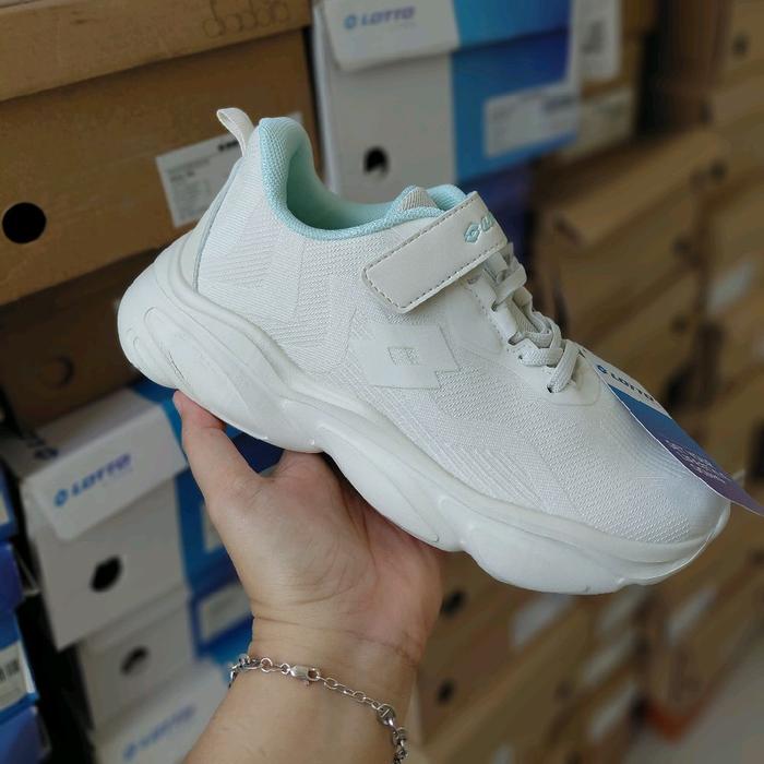 SEPATU RUNNING LOTTO KIDS