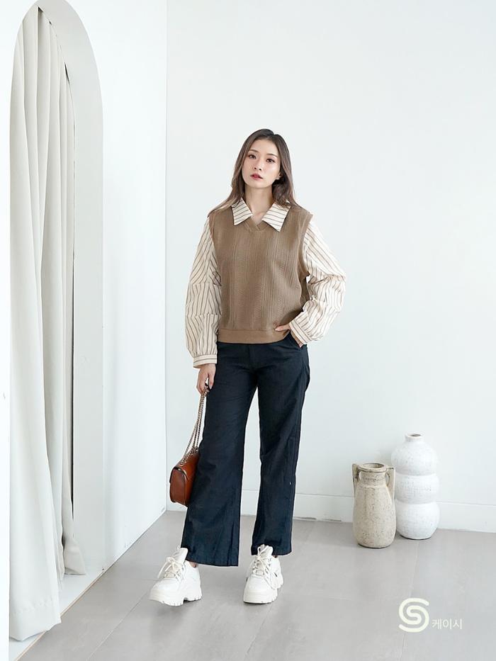 Casey Studio - Yoona Korean Academy Premium Sweater Vest Blouse Set Rompi Basic