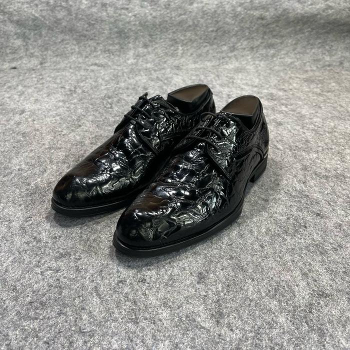 Merek: AOKANG Model: DRESS DERBY Asal: CHINA Size :  5 setara 39 insole 24.5cm Price : 329k  Sepatu 