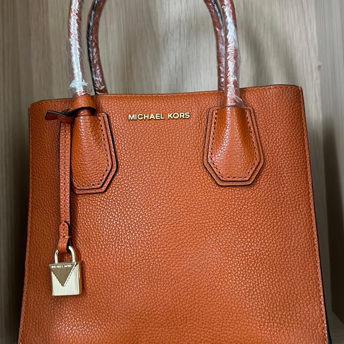 MK mercer Selempang Kulit Wanita