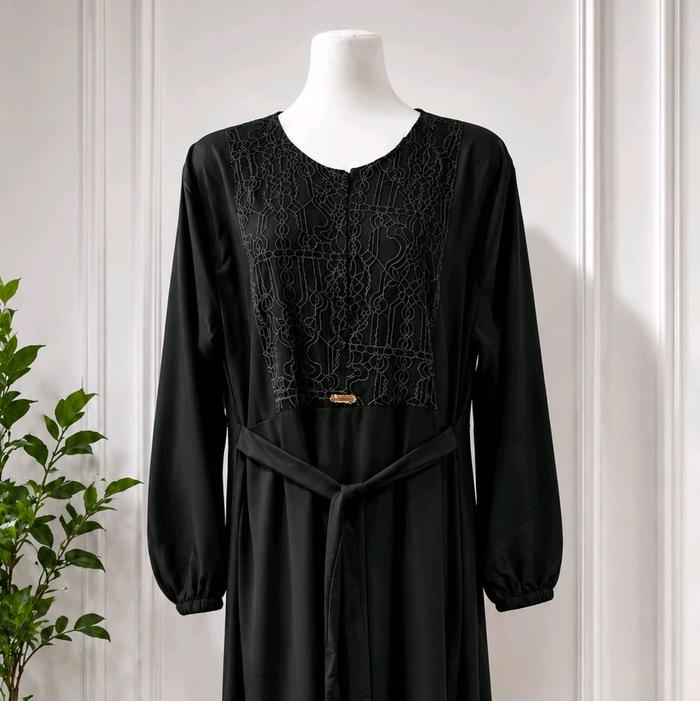 Gamis Nayla Brokat dengan Desain Elegan dan Kualitas Terbaik untuk Tampilan Mewah