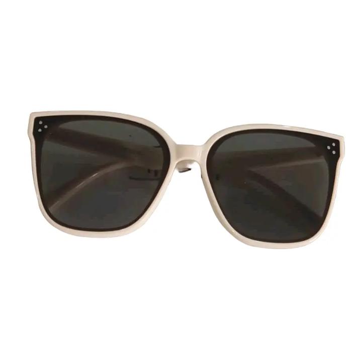 Kacamata Rayban Hitam Pantai Bingkai Persegi Untuk Wanita-Pria  Sunglasses, Eyewear Lensa