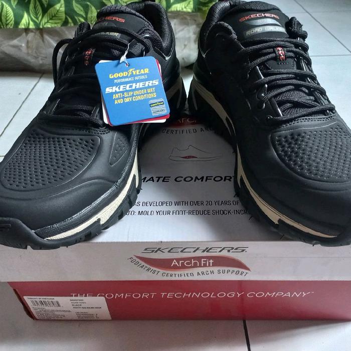 skechers arch fit road walker men's sneaker - black (new)