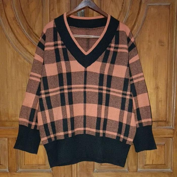 PRELOVED Sweater Rajut Pria Motif Kotak Hitam Orange Bigsize LD 116