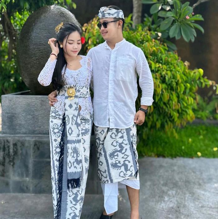 Kamben Premiun Couple Blanket - saput Blanket / Busana Adat Bali Motif Pasangan Pasangan Tenun Kelua