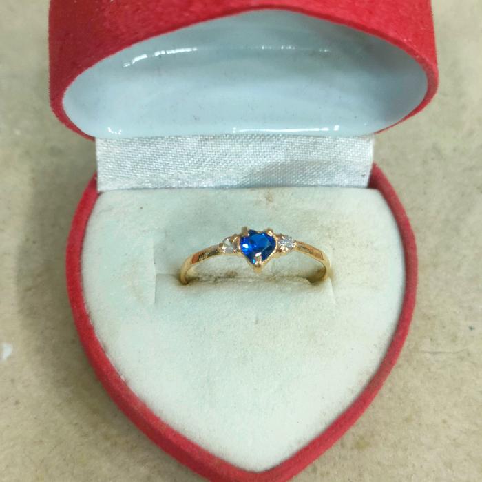cincin love mata biru putih 1/2 gram emas muda