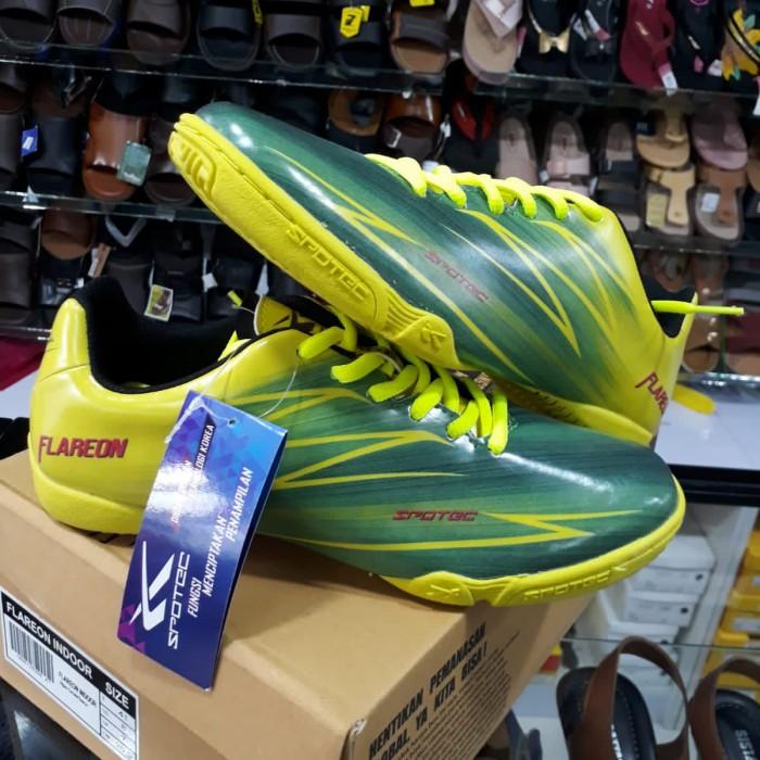 sepatu futsal merk spotec original hijau/kuning
