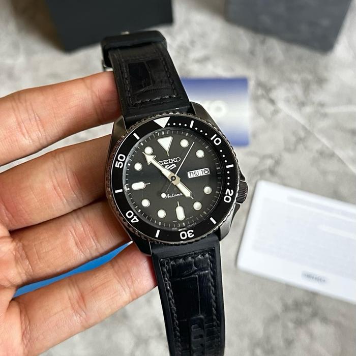 Jam Seiko 5 Sports Metal Gun SRPD65k3