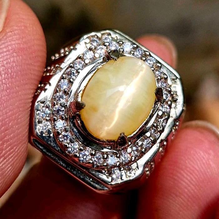 BATU CAT EYE YELLOW SUPER NATURAL ATAU JENIS MATA KUCING